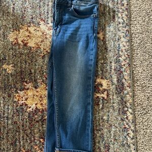 Vigoss Women's Blue Capris